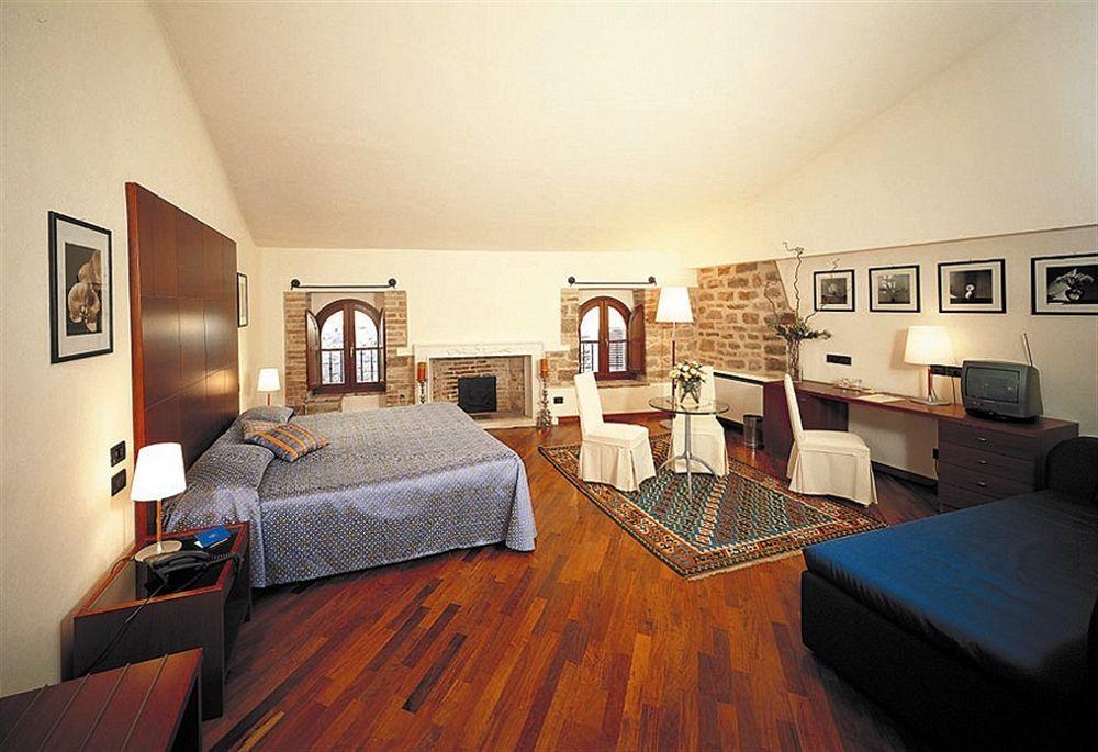 Relais La Corte Di Bettona Ngoại thất bức ảnh